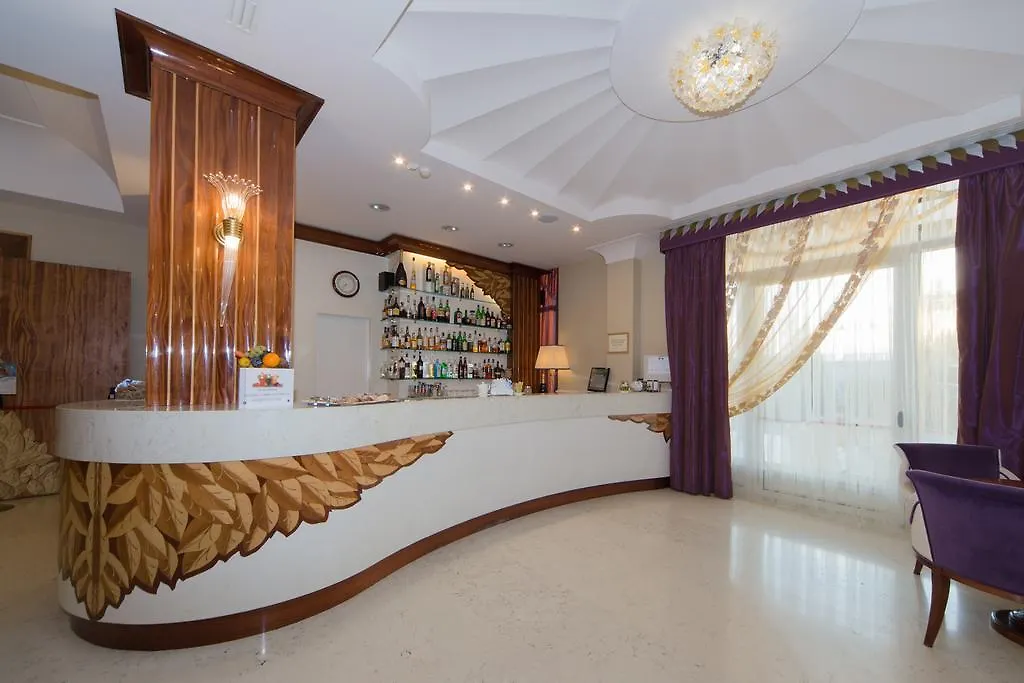 Zanhotel Centergross بينتيفوليو