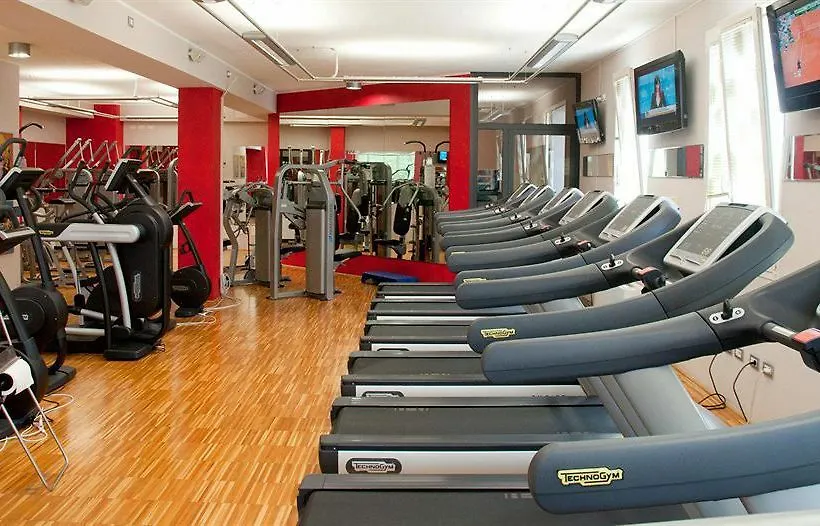 Zanhotel Centergross بينتيفوليو فندق