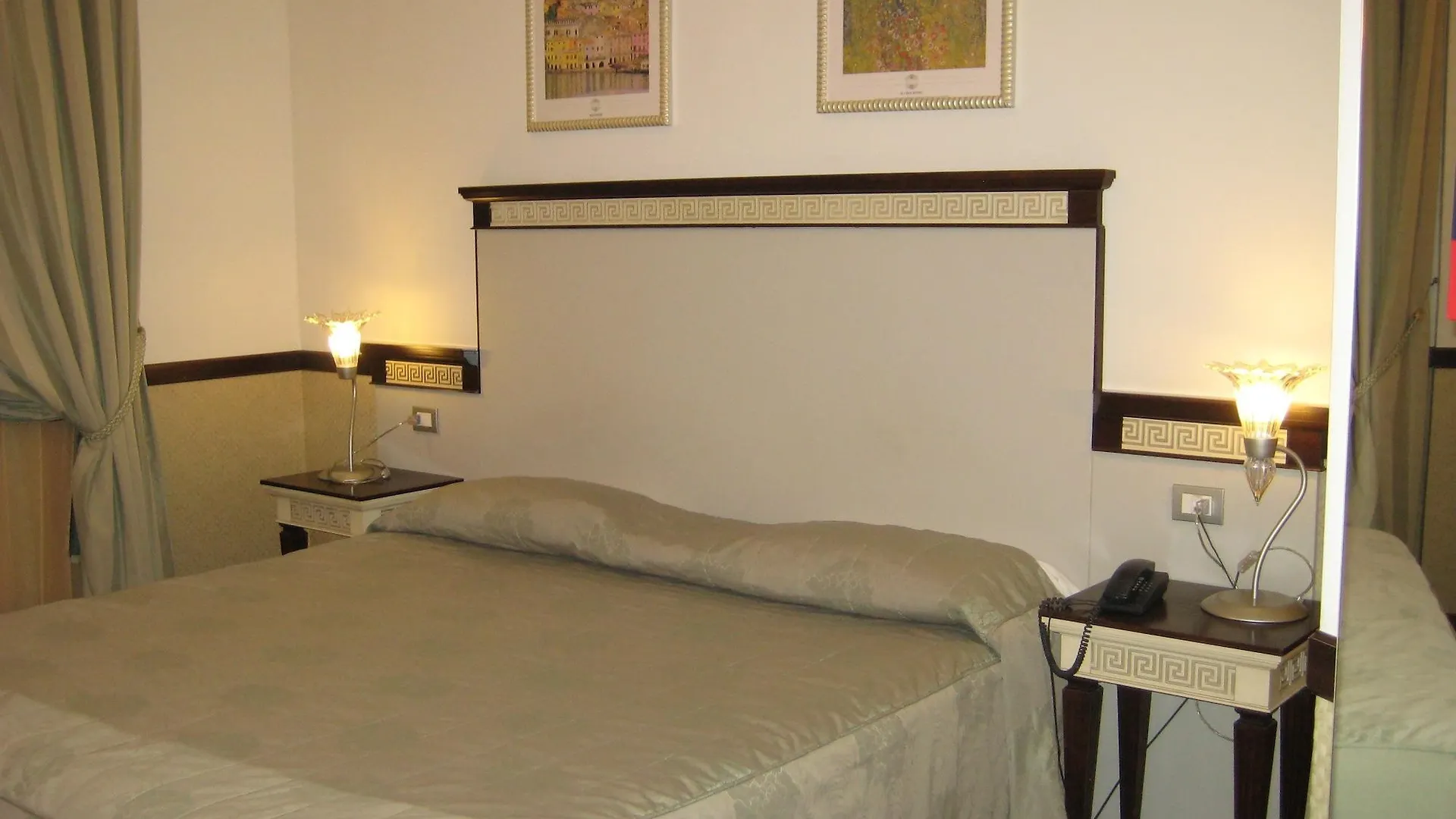 Zanhotel Centergross Бентивольо 4*,