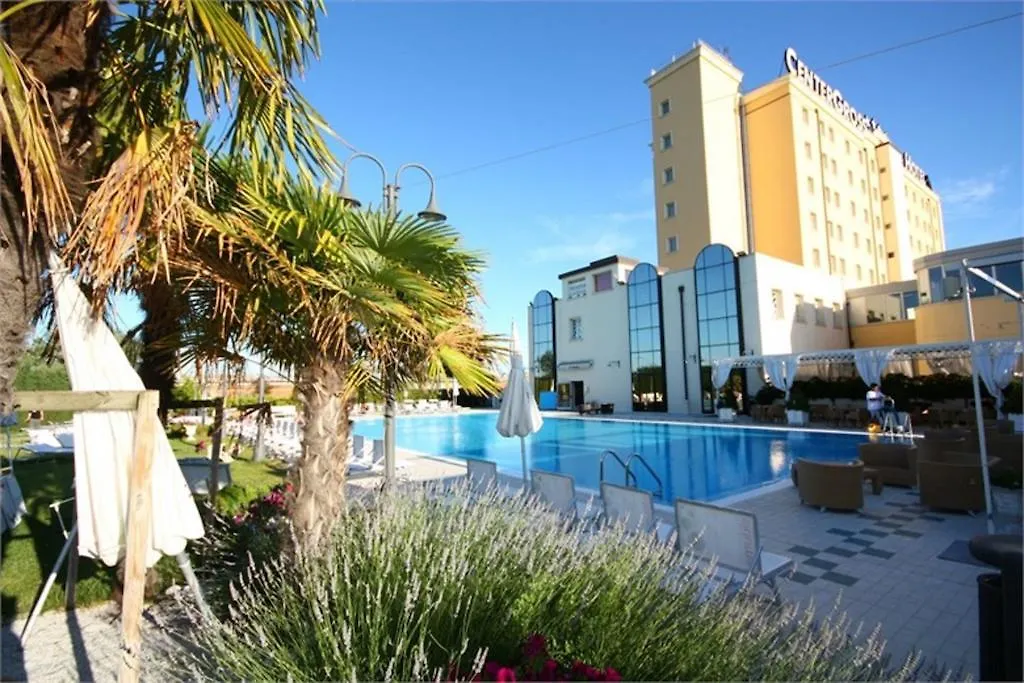 Zanhotel Centergross Бентивольо