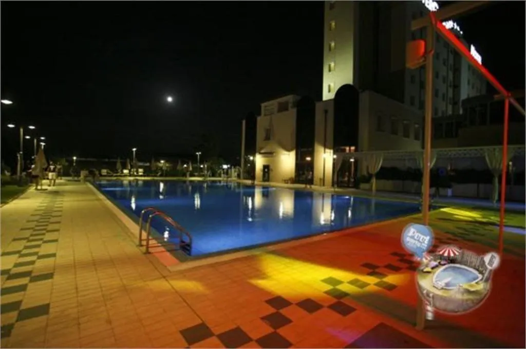 Zanhotel Centergross Бентивольо