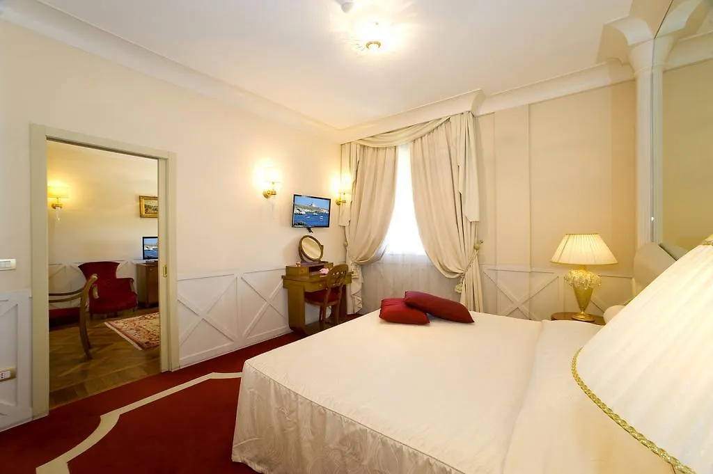 Zanhotel Centergross Бентивольо Отель